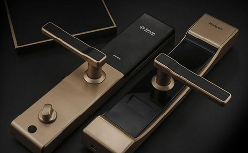 廣州配一把汽車(chē)遙控鑰匙多少錢(qián)