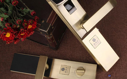 宜昌配汽車(chē)鑰匙帶遙控